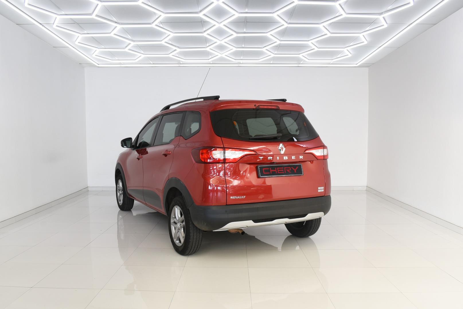 Renault Triber - 1.0 Prestige Auto - Image 2